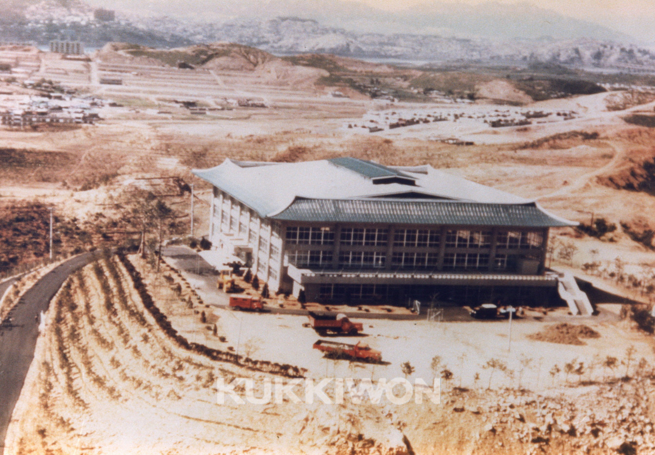 개원당시의 국기원 전경과 주변 경관